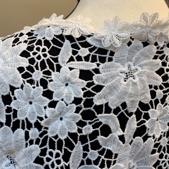 AEOM - Picture 13 of 13